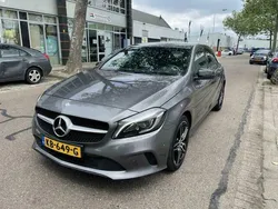 Grijs Gebruikt 2015 Mercedes A180 Prestige Hatchback | € 13.995 (Duur)