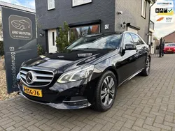 Zwart Gebruikt 2014 Mercedes E200 Avantgarde Sedan | € 16.900 (Iets duurder)