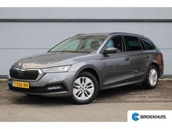 Grijs Gebruikt 2023 Skoda Octavia Business Line Stationwagen | € 22.900 (Goede deal)