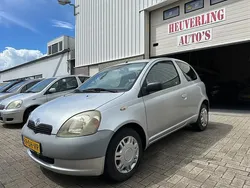 Grijs Gebruikt 1999 Toyota Yaris Terra Hatchback | € 999 (Goede deal)