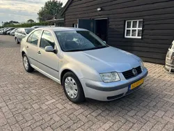 Grijs Gebruikt 1999 VW Bora Trendline Sedan | € 1.600 (Iets duurder)
