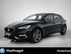 Zwart Gebruikt 2020 Seat Leon FR Hatchback | € 19.900 (Eerlijke prijs)