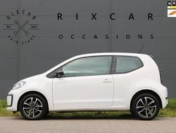Wit Gebruikt 2017 VW up! move up! Hatchback | € 6.940 (Eerlijke prijs)