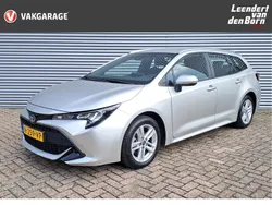 Grijs metallic Gebruikt 2022 Toyota Corolla Active Stationwagen | € 23.495 (Eerlijke prijs)
