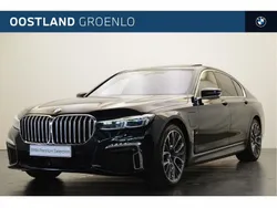 M carbonschwarz (donker zwart metallic) Gebruikt 2021 BMW 745e Comfort Edition Sedan | € 57.450 (Eerlijke prijs)