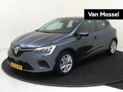 Grijs Gebruikt 2021 Renault Clio V Zen Hatchback | € 12.740 (Eerlijke prijs)