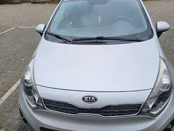 Zilver Gebruikt 2012 Kia Rio Plus MPV | € 4.500 (Eerlijke prijs)
