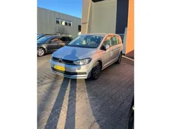 Grijs Gebruikt 2021 VW Touran MPV | € 25.250 (Goede deal)