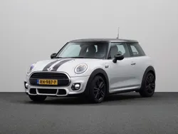 Wit Gebruikt 2017 Mini Cooper Business Hatchback | € 17.880 (Duur)