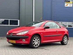 Rood Gebruikt 2002 Peugeot 206 CC Cabriolet | € 999 (Goede deal)