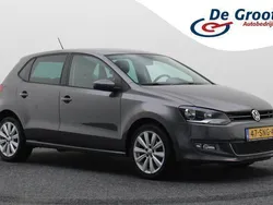 Grijs, metallic lak Gebruikt 2011 VW Polo Highline Hatchback | € 8.950 (Eerlijke prijs)