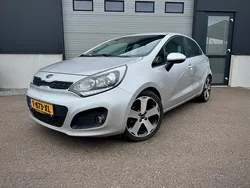 Grijs Gebruikt 2011 Kia Rio Hatchback | € 7.999 (Iets duurder)