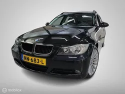 Zwart Gebruikt 2008 BMW 318 Executive Stationwagen | € 7.750