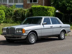 Zilver Gebruikt 1981 Mercedes E280 Sedan | € 29.313