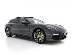 Grijs Gebruikt 2018 Porsche Panamera S E-Hybrid Sport Turismo Sedan | € 66.945 (Iets duurder)