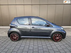 Grijs Gebruikt 2011 Toyota Aygo Comfort Hatchback | € 5.499 (Eerlijke prijs)