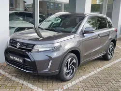 Grijs Nieuw 2025 Suzuki Vitara Style SUV | € 31.998 (Eerlijke prijs)
