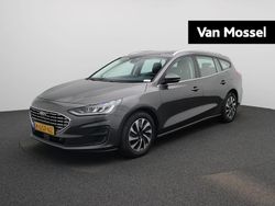 Grijs Gebruikt 2022 Ford Focus Style Stationwagen | € 16.900 (Goede deal)