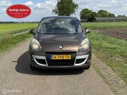 Bruin Gebruikt 2010 Renault Scénic III Privilege MPV | € 4.950 (Goede deal)
