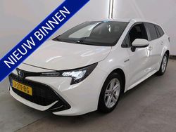 Wit Gebruikt 2020 Toyota Corolla Active Stationwagen | € 19.900 (Eerlijke prijs)