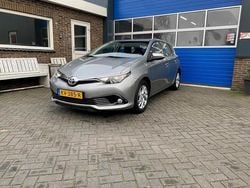 Grijs Gebruikt 2016 Toyota Auris Hatchback | € 11.450 (Goede deal)