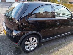 Zwart Gebruikt 2006 Opel Corsa Hatchback | € 1.500 (Eerlijke prijs)