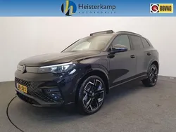 Zwart Gebruikt 2024 VW Tiguan R-line Edition SUV | € 57.950 (Eerlijke prijs)