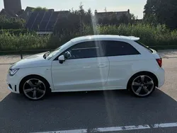Wit Gebruikt 2011 Audi A1 S-Line Hatchback | € 8.500 (Iets duurder)