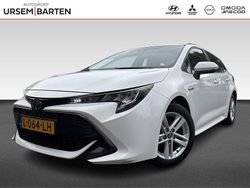 Wit, metallic lak Gebruikt 2021 Toyota Corolla Business Edition Stationwagen | € 19.930 (Goede deal)