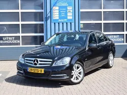 Zwart Gebruikt 2011 Mercedes C180 Avantgarde Sedan | € 8.950 (Eerlijke prijs)