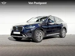 Sophistograu brillianteffect metallic (grijs metallic) Gebruikt 2022 BMW X4 Comfort Edition SUV | € 52.900 (Eerlijke prijs)