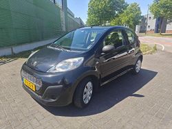 Zwart Gebruikt 2012 Peugeot 107 Access Hatchback | € 3.150 (Goede deal)
