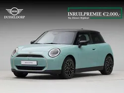 Groen Nieuw 2025 Mini Cooper Favoured Hatchback | € 39.490 (Eerlijke prijs)