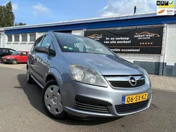 Grijs Gebruikt 2006 Opel Zafira MPV | € 2.650 (Eerlijke prijs)
