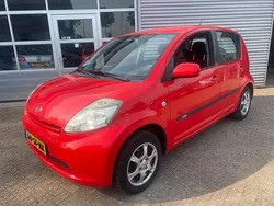 Rood Gebruikt 2005 Daihatsu Sirion Hatchback | € 1.449 (Iets duurder)
