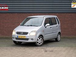 Grijs Gebruikt 2002 Opel Agila Elegance Hatchback | € 999 (Eerlijke prijs)
