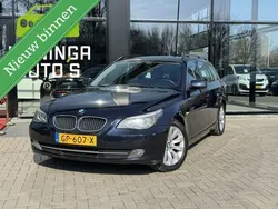 Blauw, metallic lak Gebruikt 2009 BMW 520 Stationwagen | € 2.999 (Goede deal)