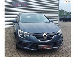Grijs Gebruikt 2017 Renault Mégane GrandTour Life Stationwagen | € 9.950 (Goede deal)