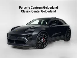 Vulkaangrijs metallic Gebruikt 2025 Porsche Macan SUV | € 119.900 (Iets duurder)