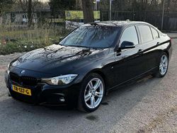 Zwart Gebruikt 2018 BMW 320 Sedan | € 24.000 (Eerlijke prijs)
