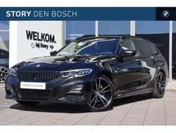 Saphirschwarz Gebruikt 2021 BMW 318 Executive Stationwagen | € 30.450 (Eerlijke prijs)