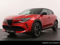 Rood Nieuw 2024 Alfa Romeo Junior Edizione Speciale SUV | € 44.652 (Duur)