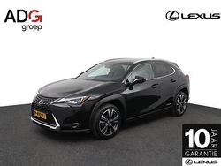 Zwart Gebruikt 2022 Lexus UX 250h SUV | € 32.645 (Iets duurder)
