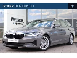Grijs Gebruikt 2021 BMW 530e Executive Stationwagen | € 37.950 (Eerlijke prijs)
