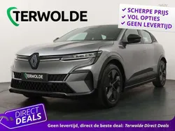 Grijs, metallic lak Nieuw 2025 Renault Mégane Evolution Hatchback | € 37.333 (Duur)