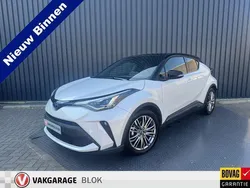 Wit, metallic lak Gebruikt 2022 Toyota C-HR Executive SUV | € 26.950 (Iets duurder)