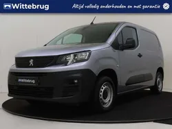 Grijs Gebruikt 2023 Peugeot Partner S MPV | € 16.225 (Iets duurder)
