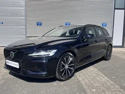 Zwart Gebruikt 2023 Volvo V60 Plus Stationwagen | € 46.950 (Eerlijke prijs)