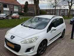 Wit Gebruikt 2012 Peugeot 308 Access MPV | € 3.500