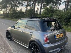 Grijs Gebruikt 2005 Mini John Cooper Works Hatchback | € 9.500 (Eerlijke prijs)